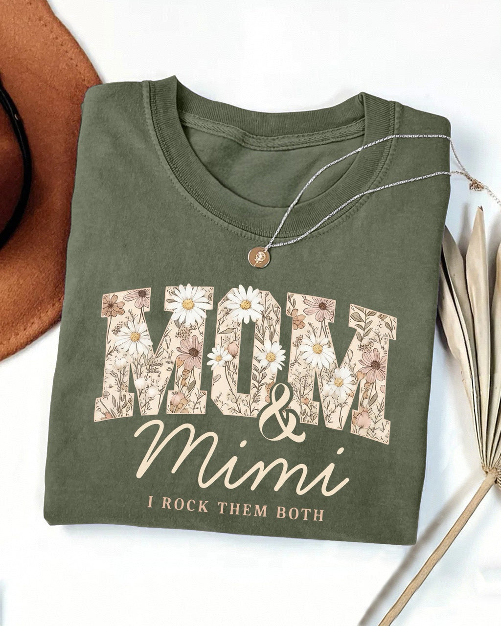 Floral Letter Graphic Short Sleeve T-Shirt - Green