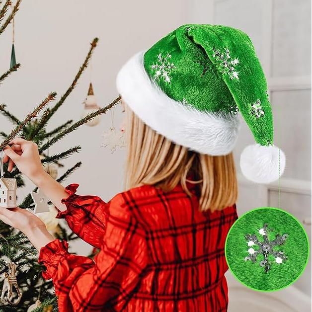 Green Plush Snowflake Sequin Christmas Beanie - Green - 1