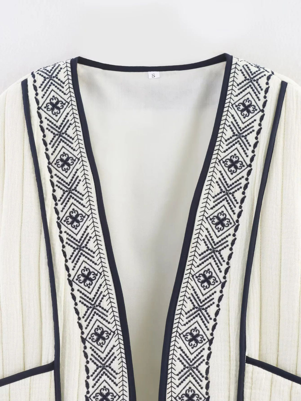 Embroidered Trim Quilted Collarless Jacket - White - 2