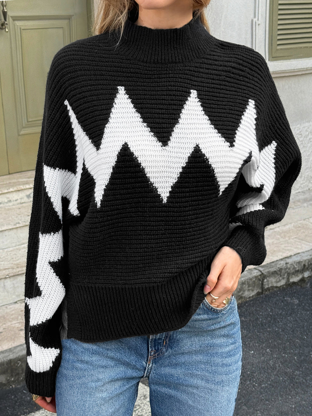 Zigzag Colorblock Mock Neck Knit Sweater - Black
