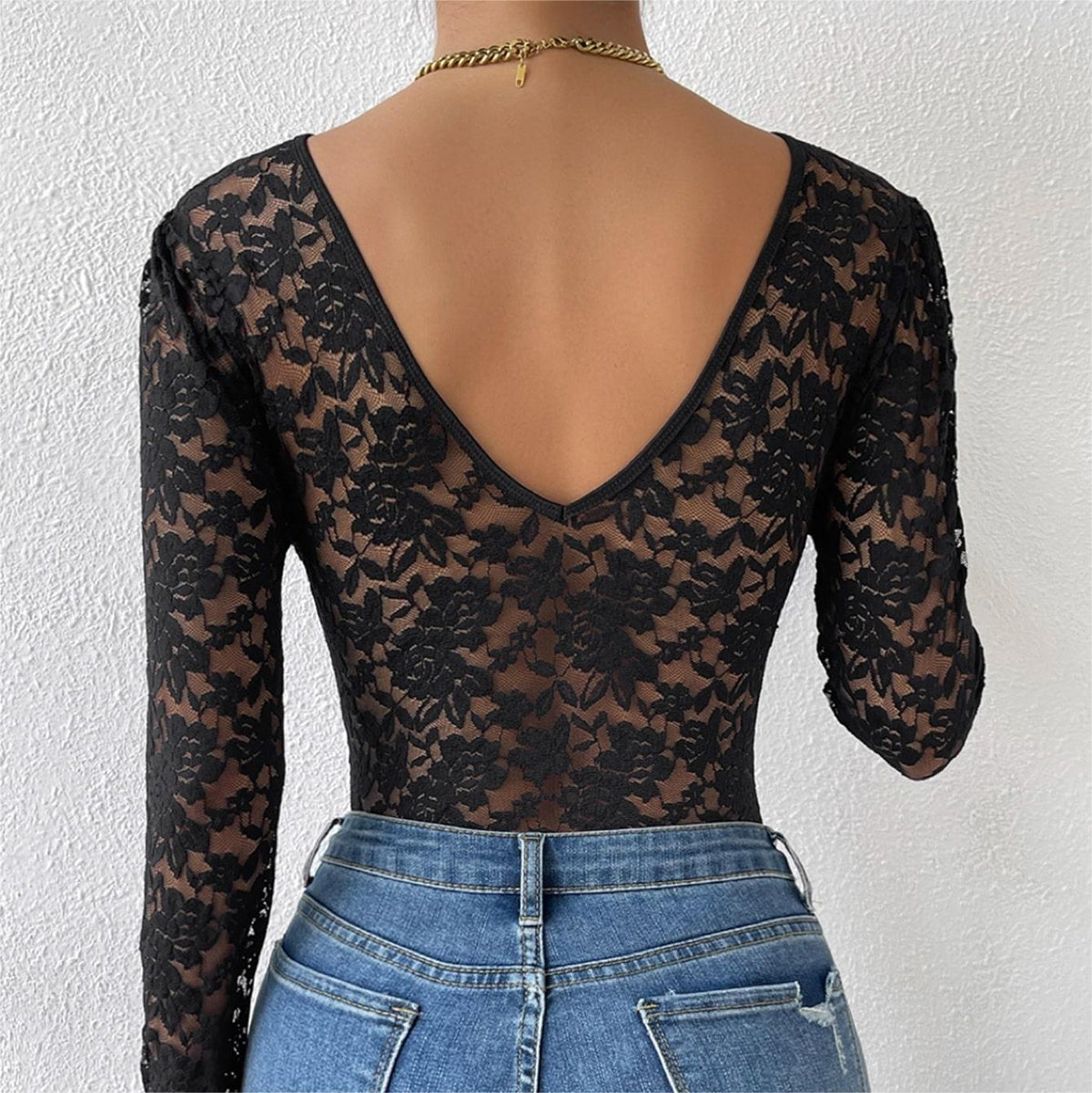 Scalloped Lace Long Sleeve Bodysuit - Black - 2