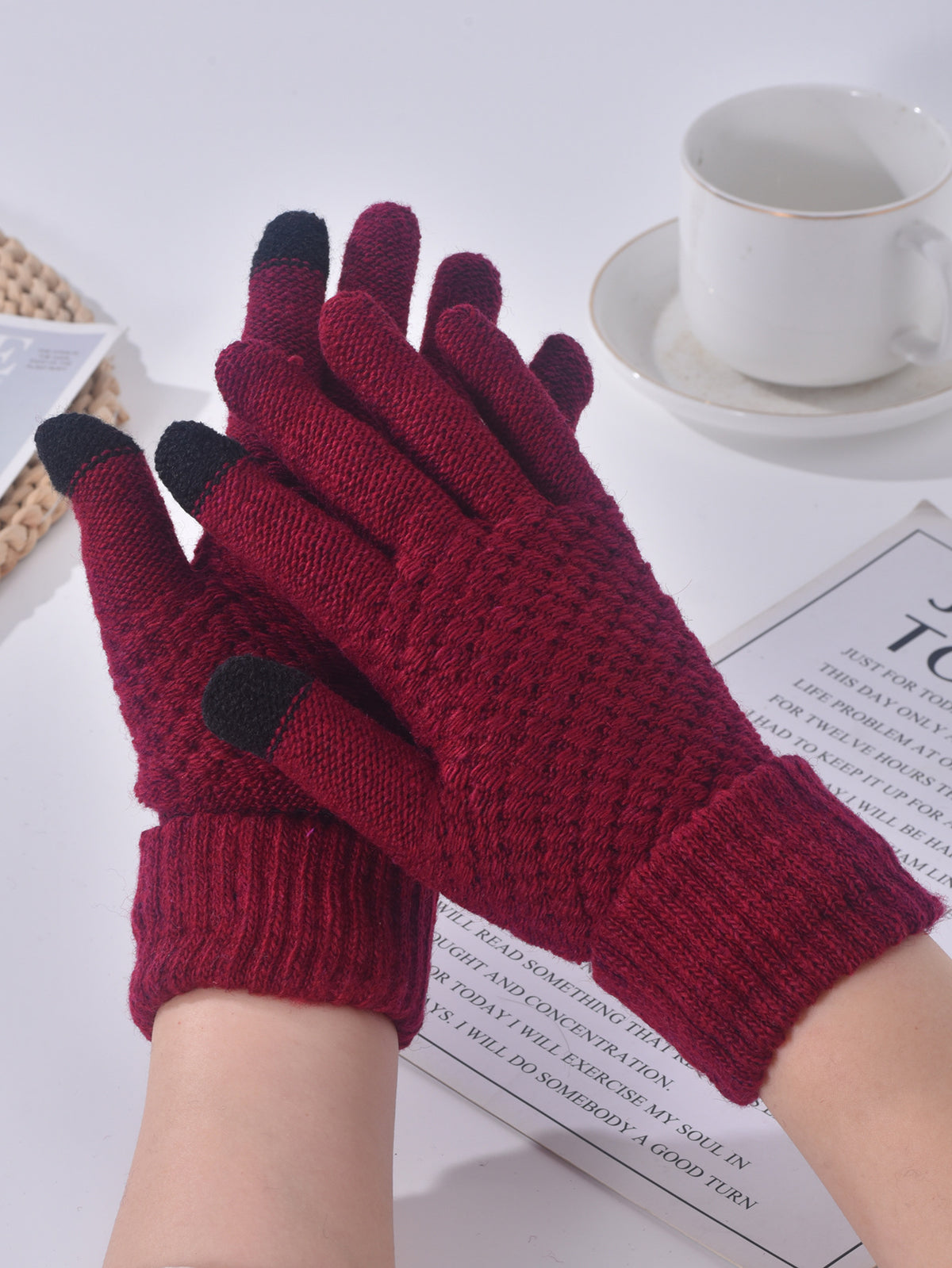 Waffle Knit Gloves With Touch Tips - WineRed
