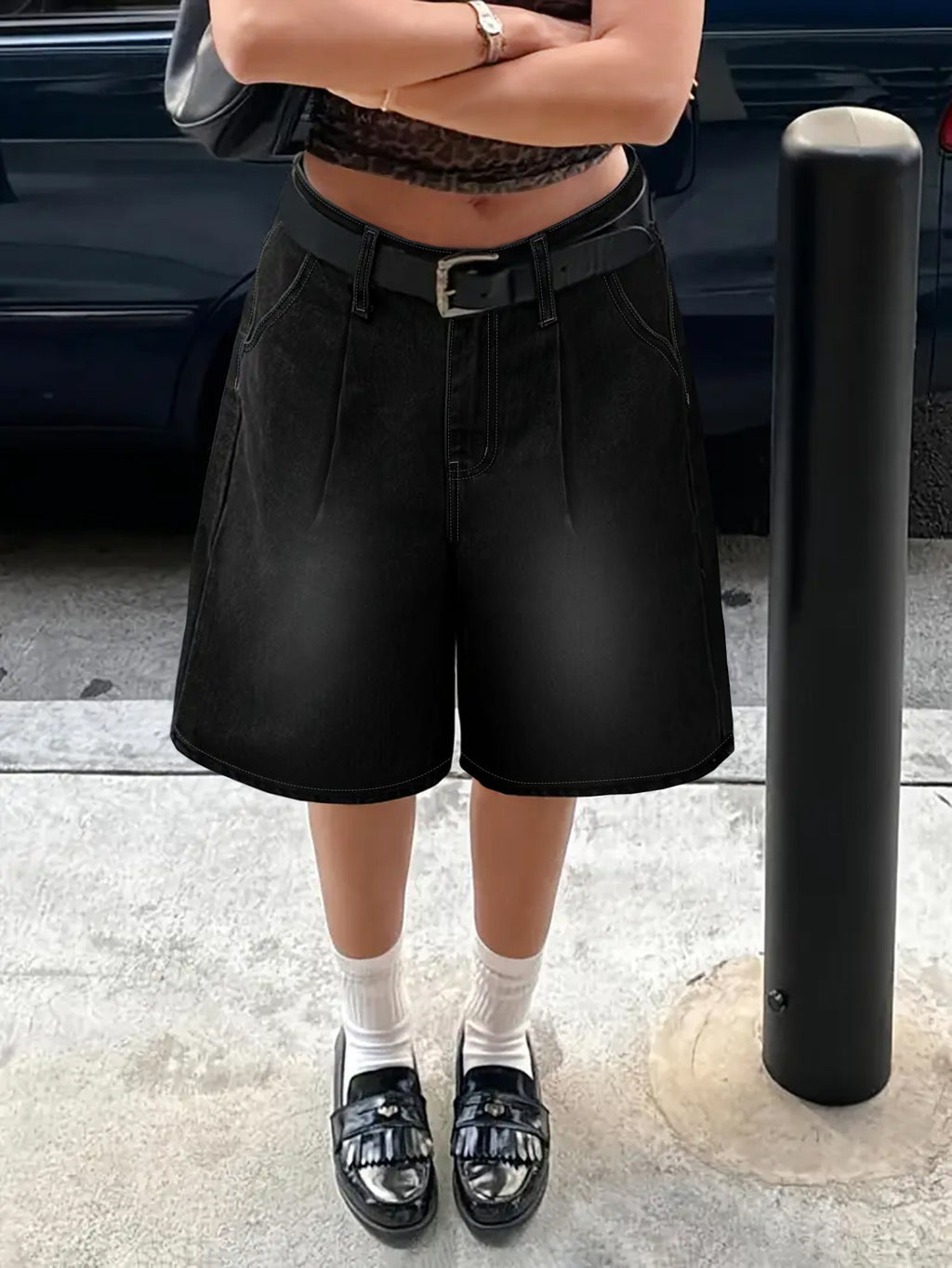 Faded Black Pleated Wide Leg Denim Shorts - Black - 3