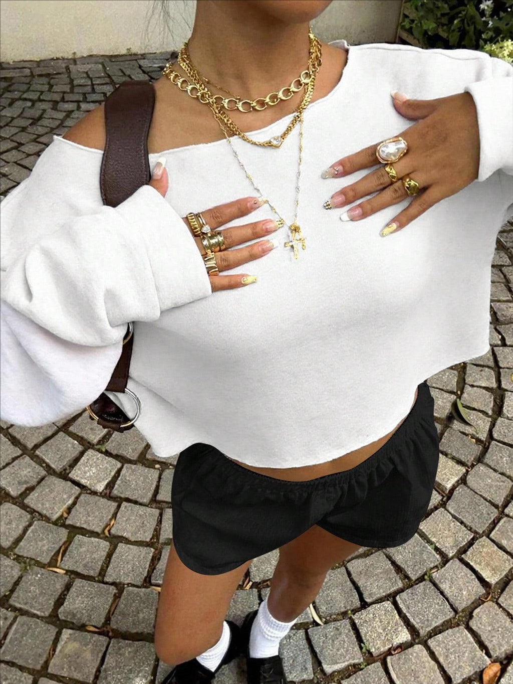 Off Shoulder Cropped Sweatshirt In Textured Knit - White - 4