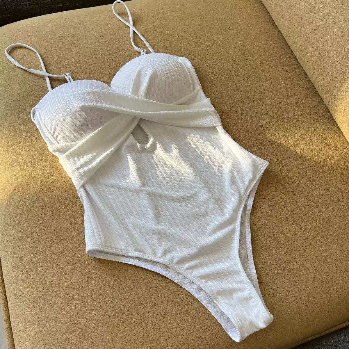 Ribbed Twist Front Keyhole Swimsuit - White - 1