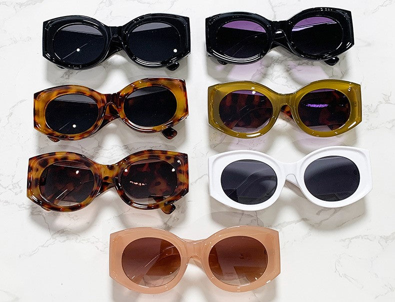 Chunky Oval Gradient Lens Sunglasses - Black - 1