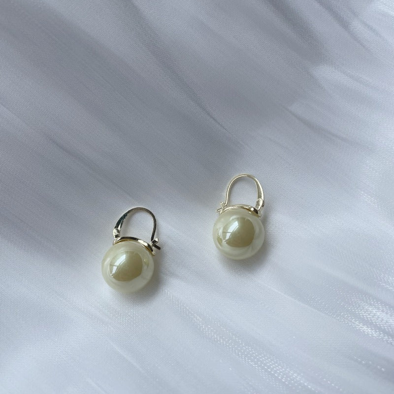 Oversized Pearl Drop Lever Back Earrings - LightYellow