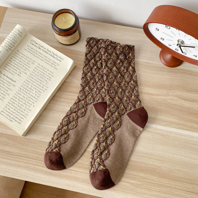 Textured Tulip Jacquard Crew Socks - Coffee