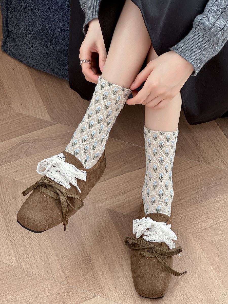 Textured Tulip Jacquard Crew Socks - White
