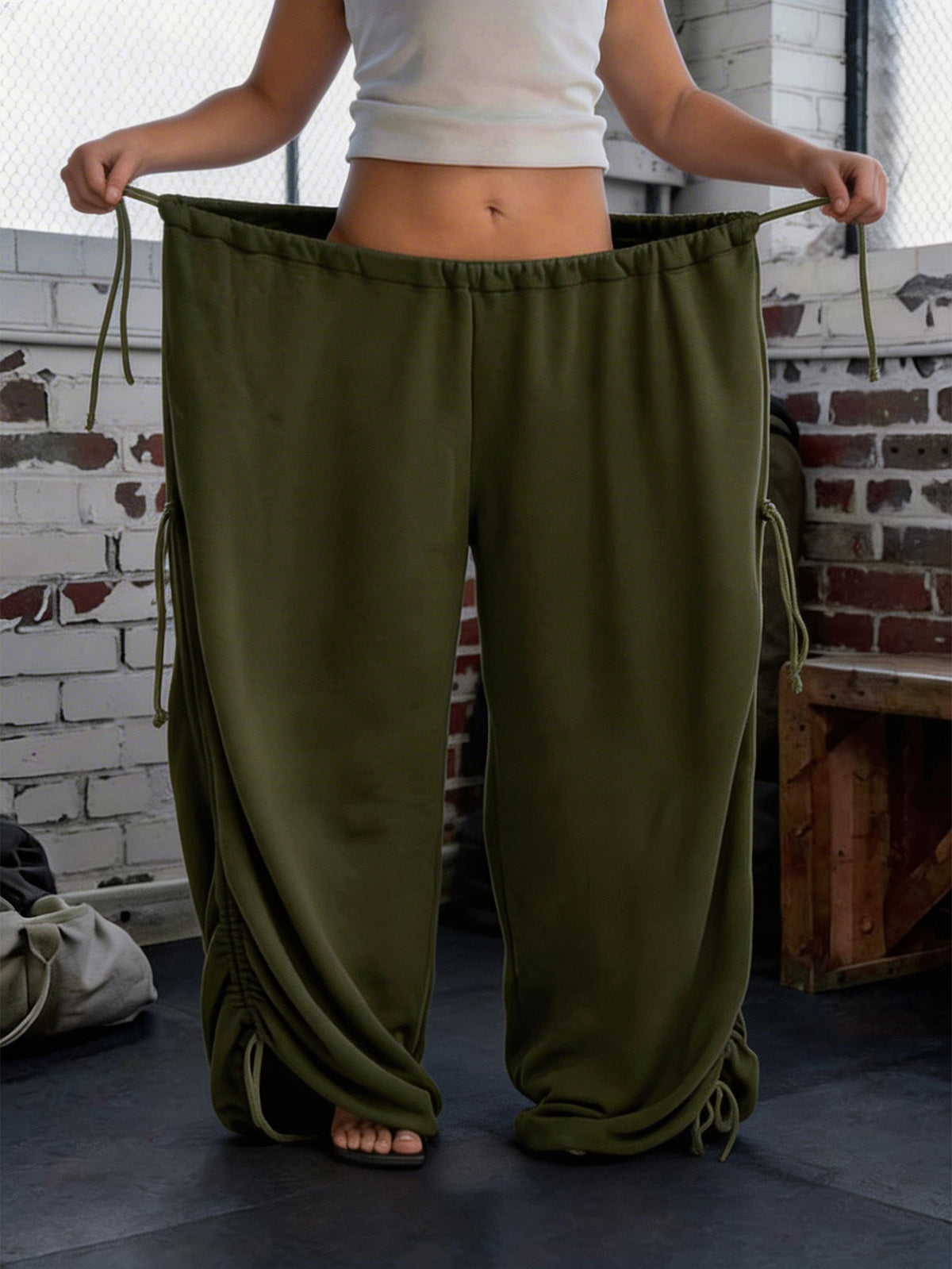 Baggy Ruched Hem Parachute Pants - Green - 7