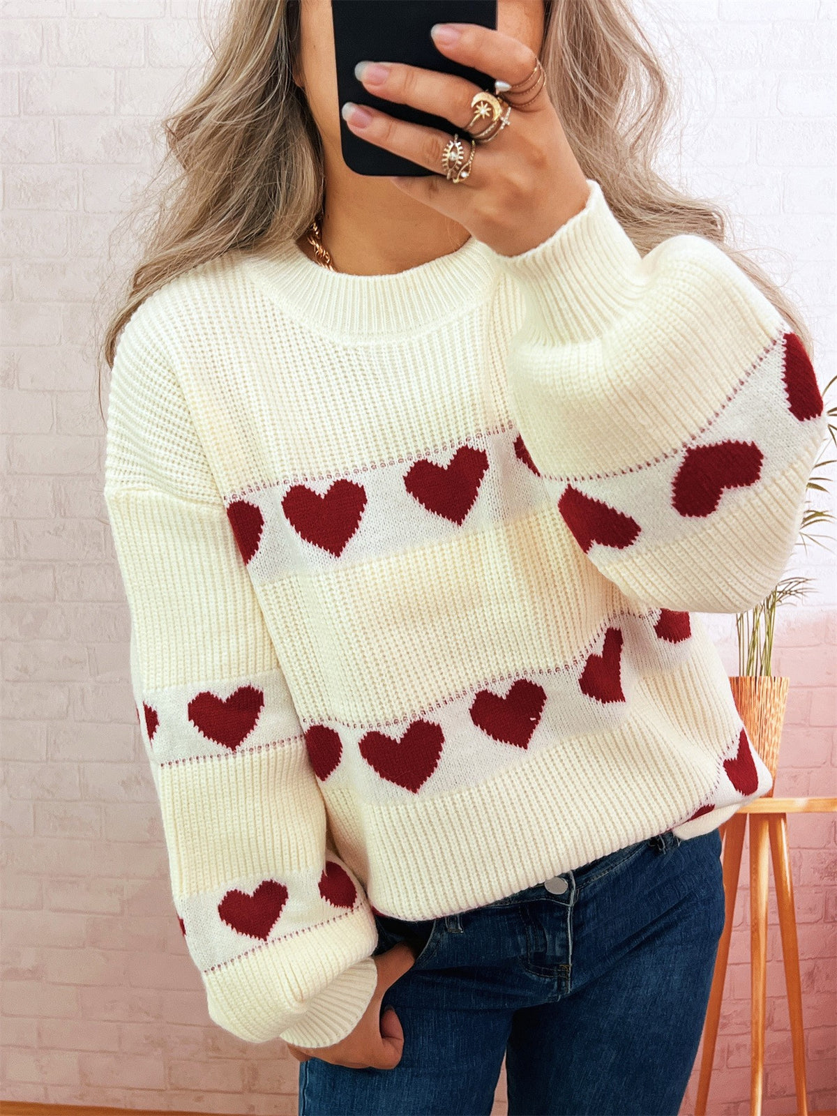 Heart Motif Crewneck Pullover Sweater - White - 2