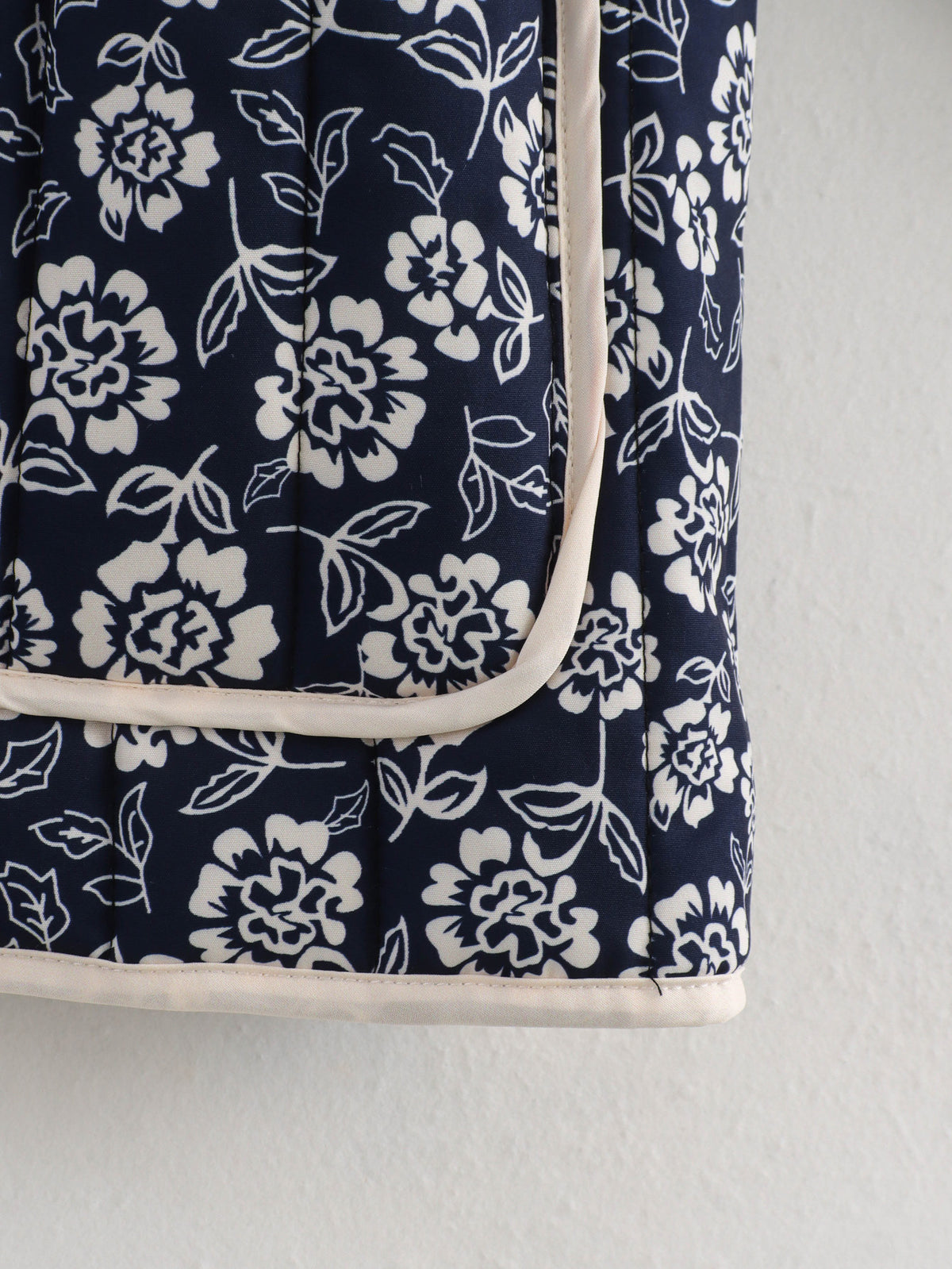 Floral Quilted Collarless Button Jacket - Navyblue - 3