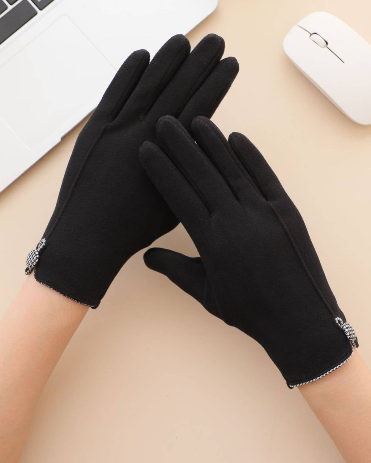 Checkerboard Tab Touchscreen Winter Gloves