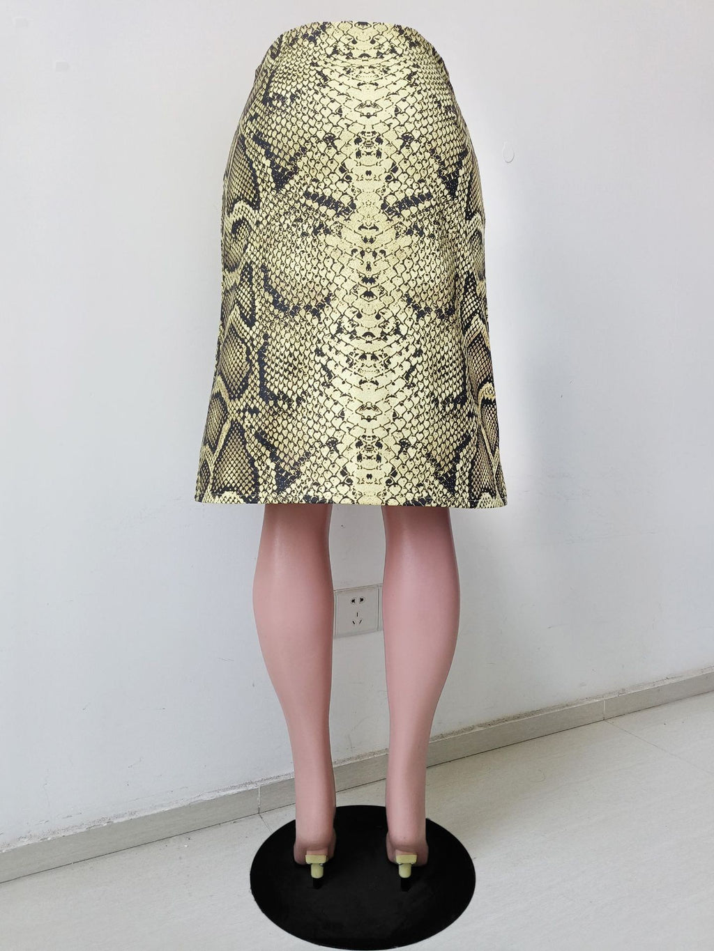 Python Print Midi Skirt With A Line Hem - view 3