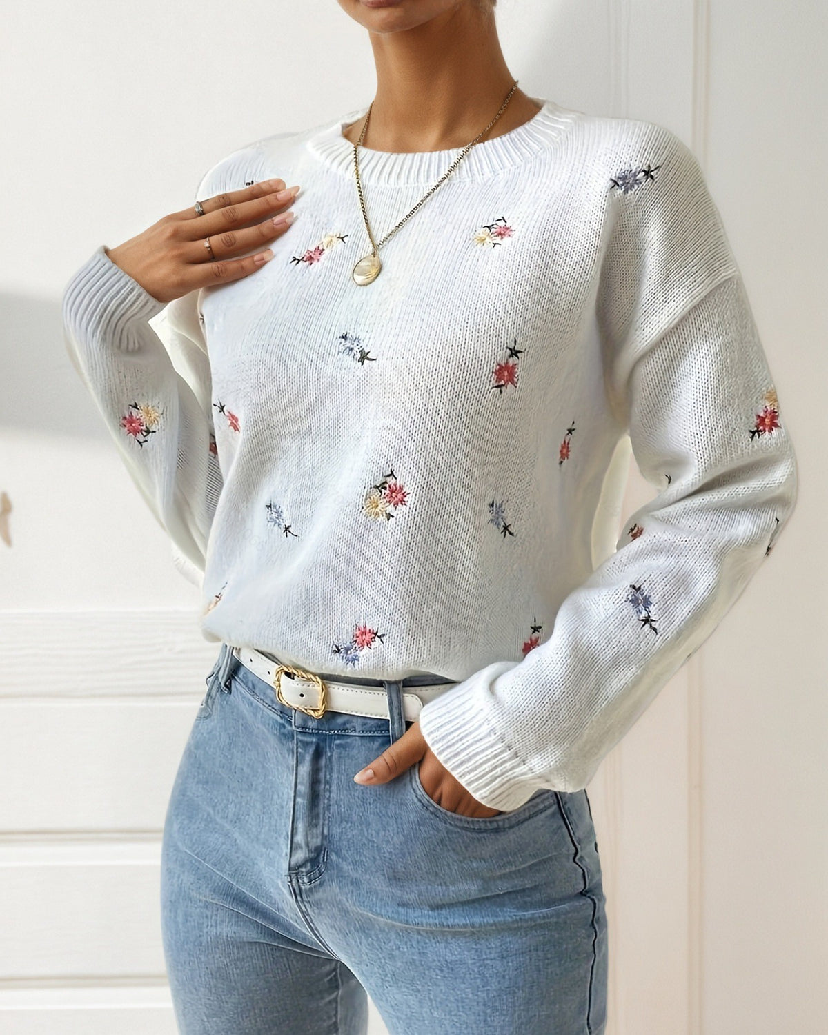Ditsy Floral Embroidered Crew Neck Knit Sweater - White - 1