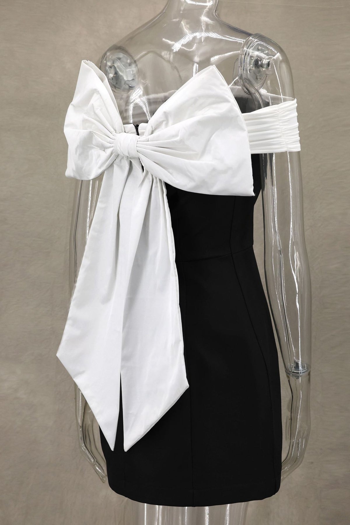 Off Shoulder Bow Back Mini Dress - black - 8