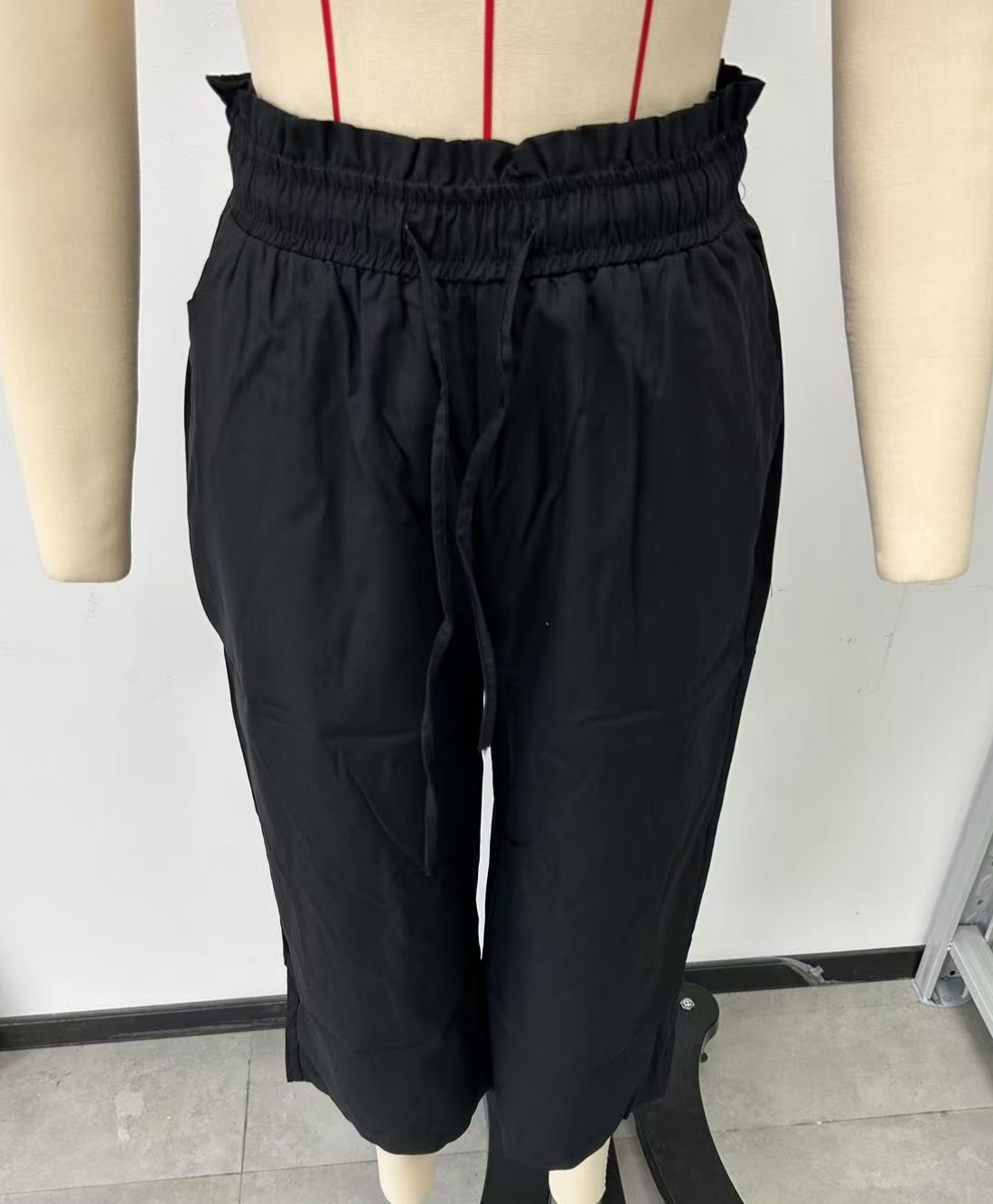 Paperbag Waist Cropped Culotte Pants - Black