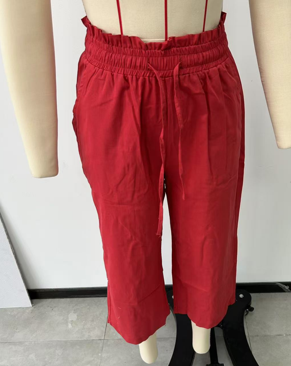 Paperbag Waist Cropped Culotte Pants - Red