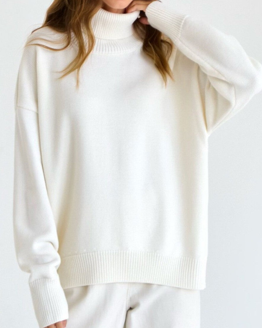 Oversized Chunky Turtleneck Pullover Sweater - White