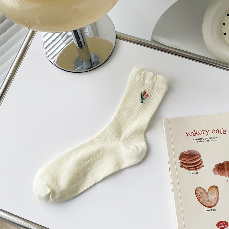 Embroidered Floral Ribbed Crew Socks - White