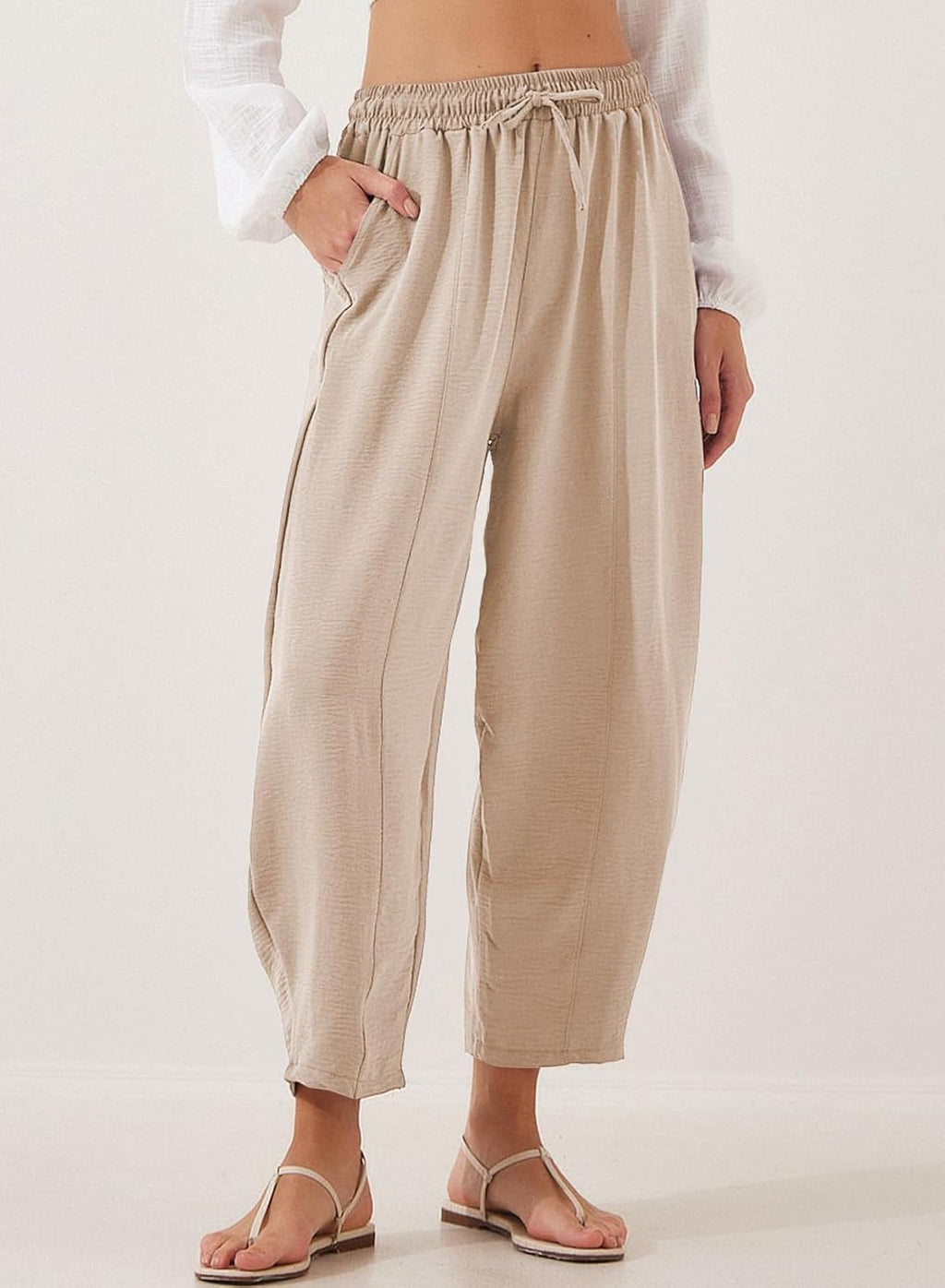 Drawstring Barrel Leg Cropped Trousers - Apricot