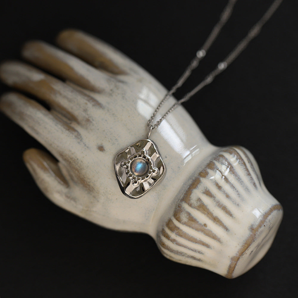 Hammered Square Moonstone Pendant Necklace - Silvery - 2