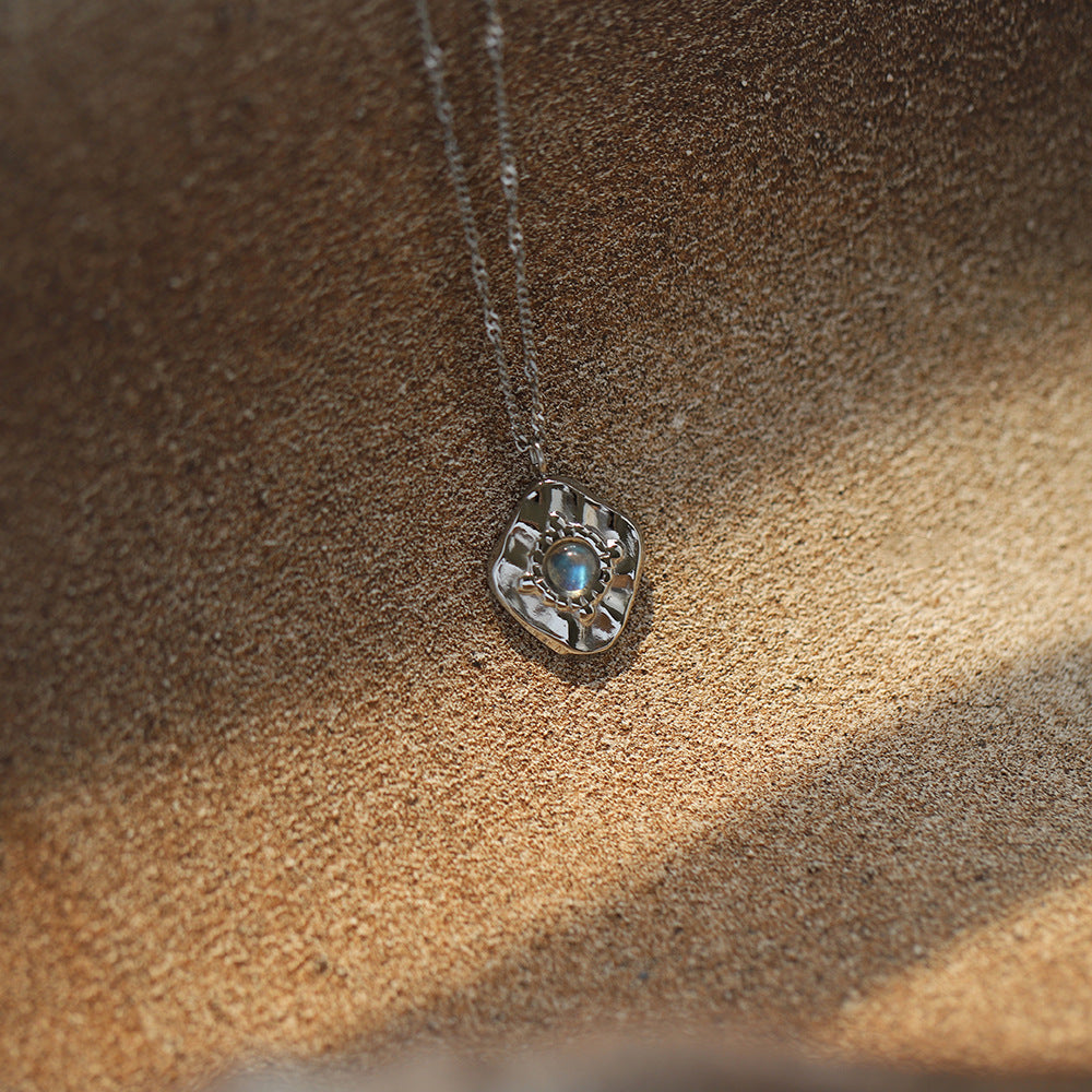 Hammered Square Moonstone Pendant Necklace - Silvery - 6
