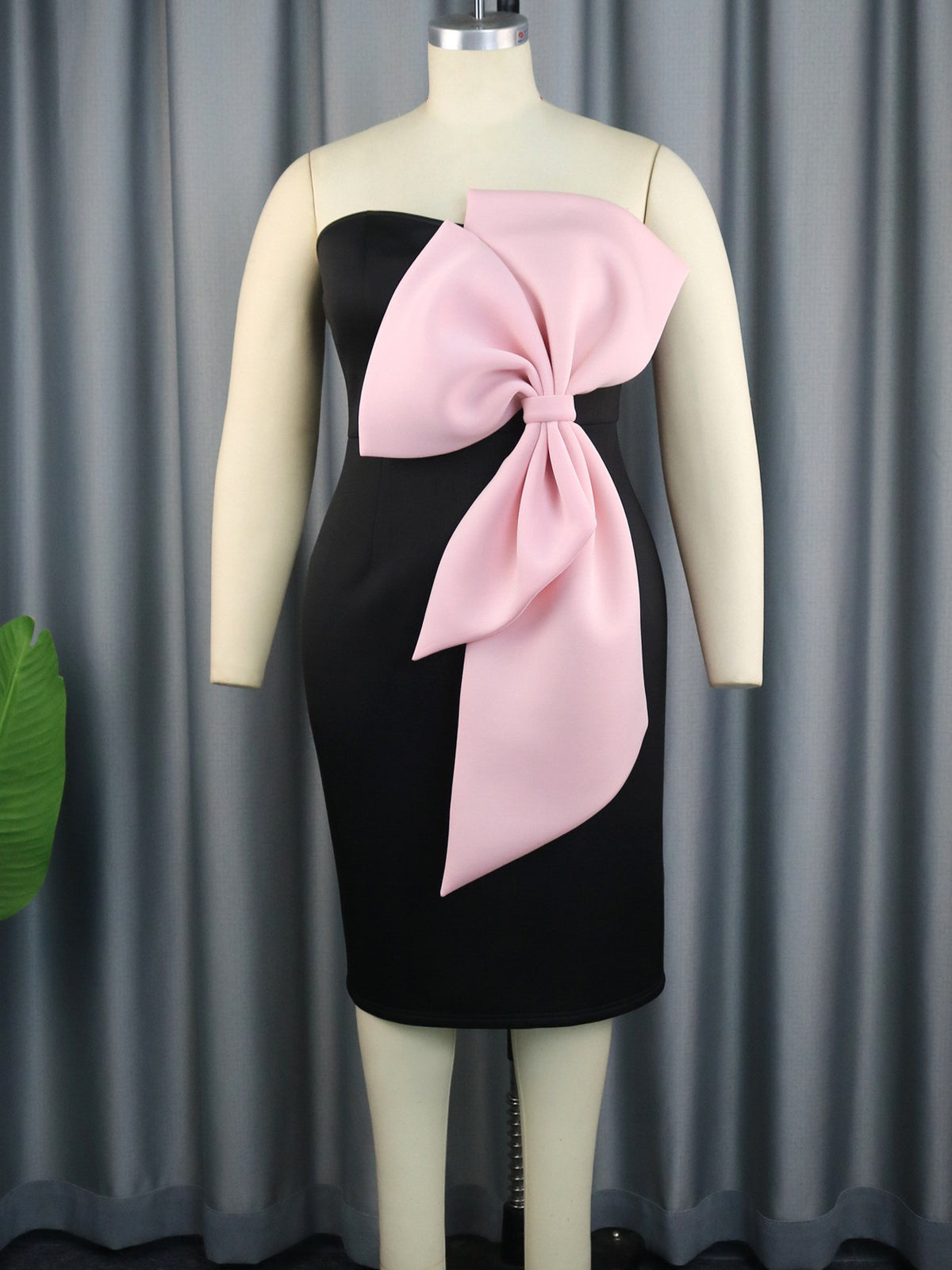 Oversized Pink Bow Strapless Bodycon Midi Dress - Black Pink