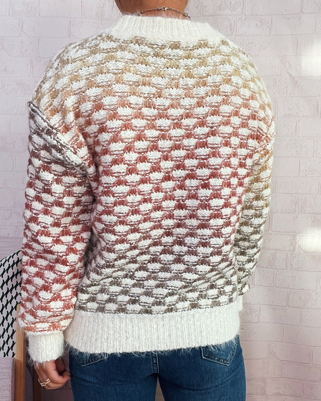 Gradient Fish Scale Knit Crewneck Sweater - Yellow - 2