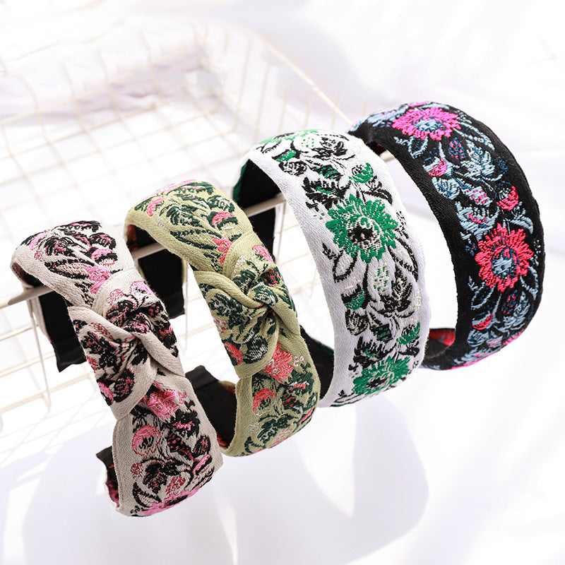 Wide Embroidered Headband With Folk Floral Pattern