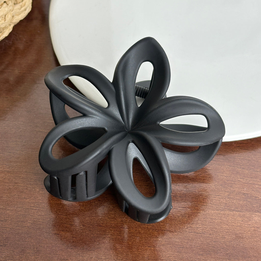 Matte Hollow Flower Claw Clip - Black