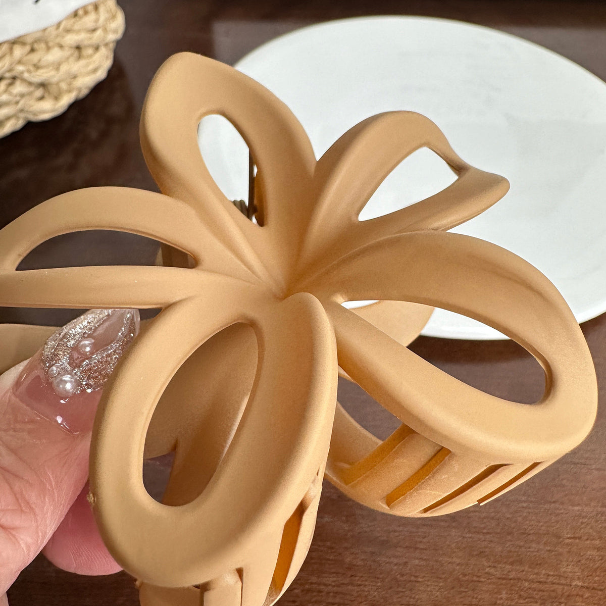 Matte Hollow Flower Claw Clip - view 3