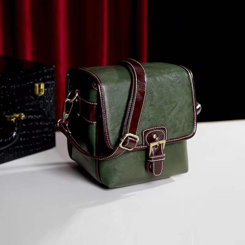 Vintage Buckle Flap Camera Messenger Bag - Small Green