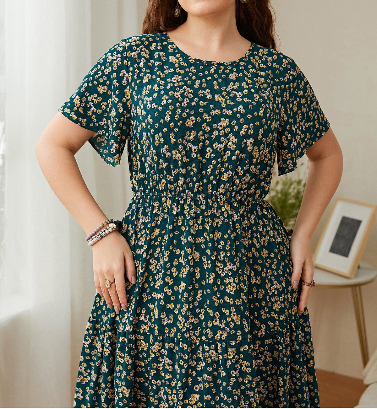 Ditsy Floral Flutter Sleeve Midi Dress
