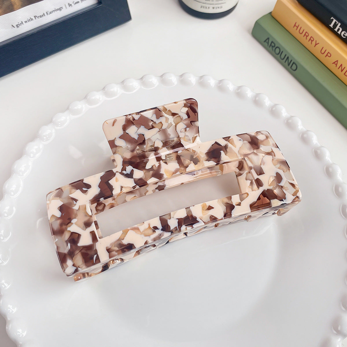 Oversized Rectangle Acetate Claw Clip - Milk_Brown