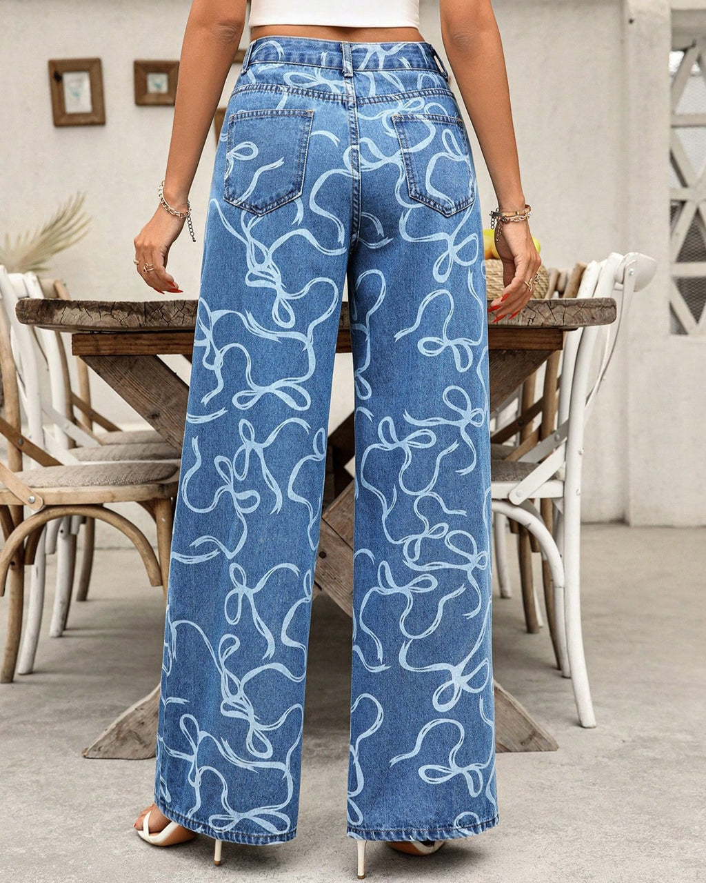 Line Drawn Bow Print Wide Leg Jeans - Blue