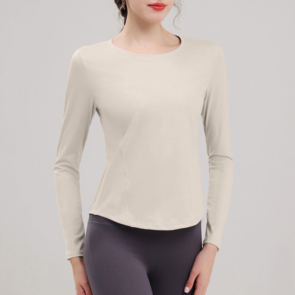 Quick-Dry Slim Fit Curved Hem Long Sleeve Yoga Top - Ivory