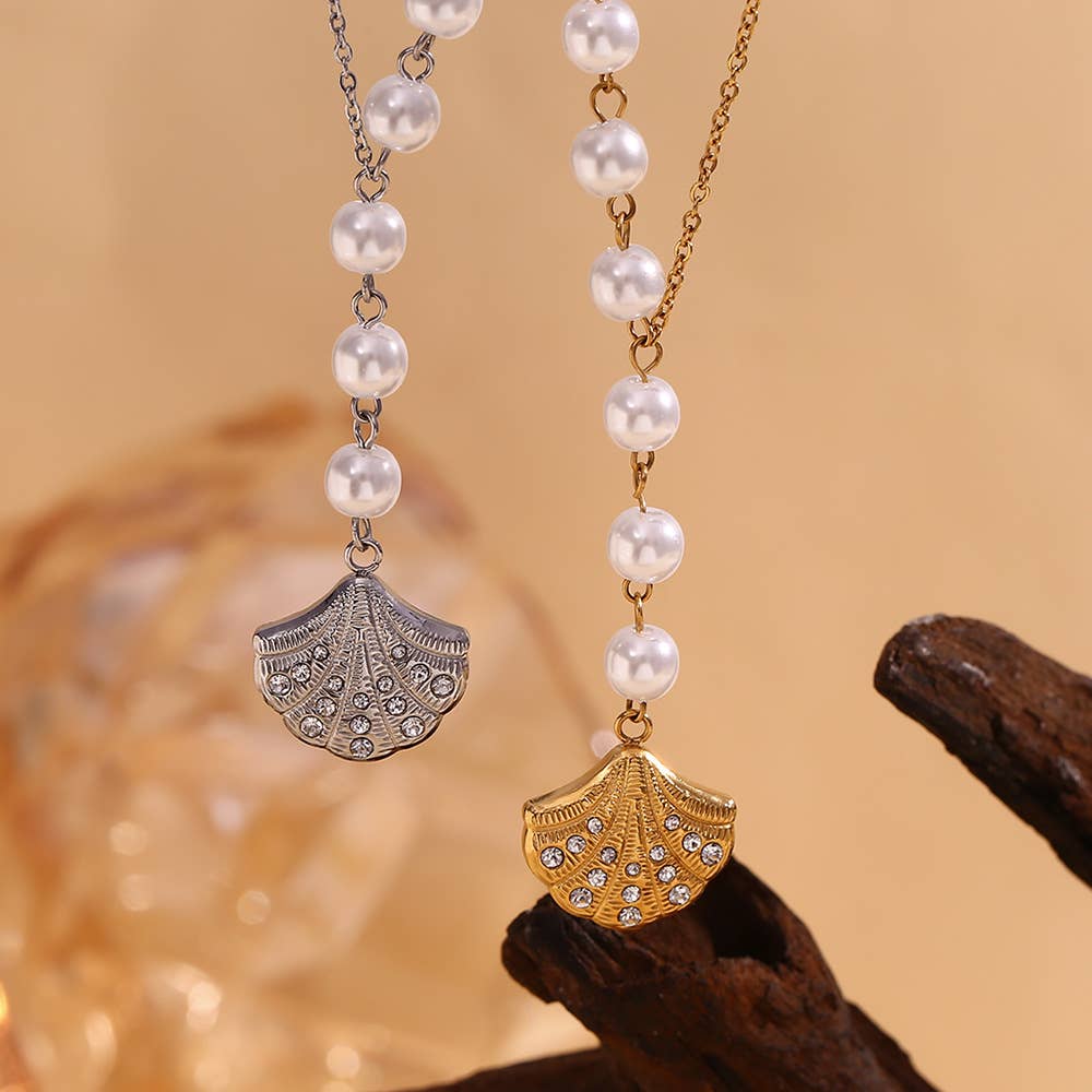 Pave Scallop Shell Pearl Chain Necklace