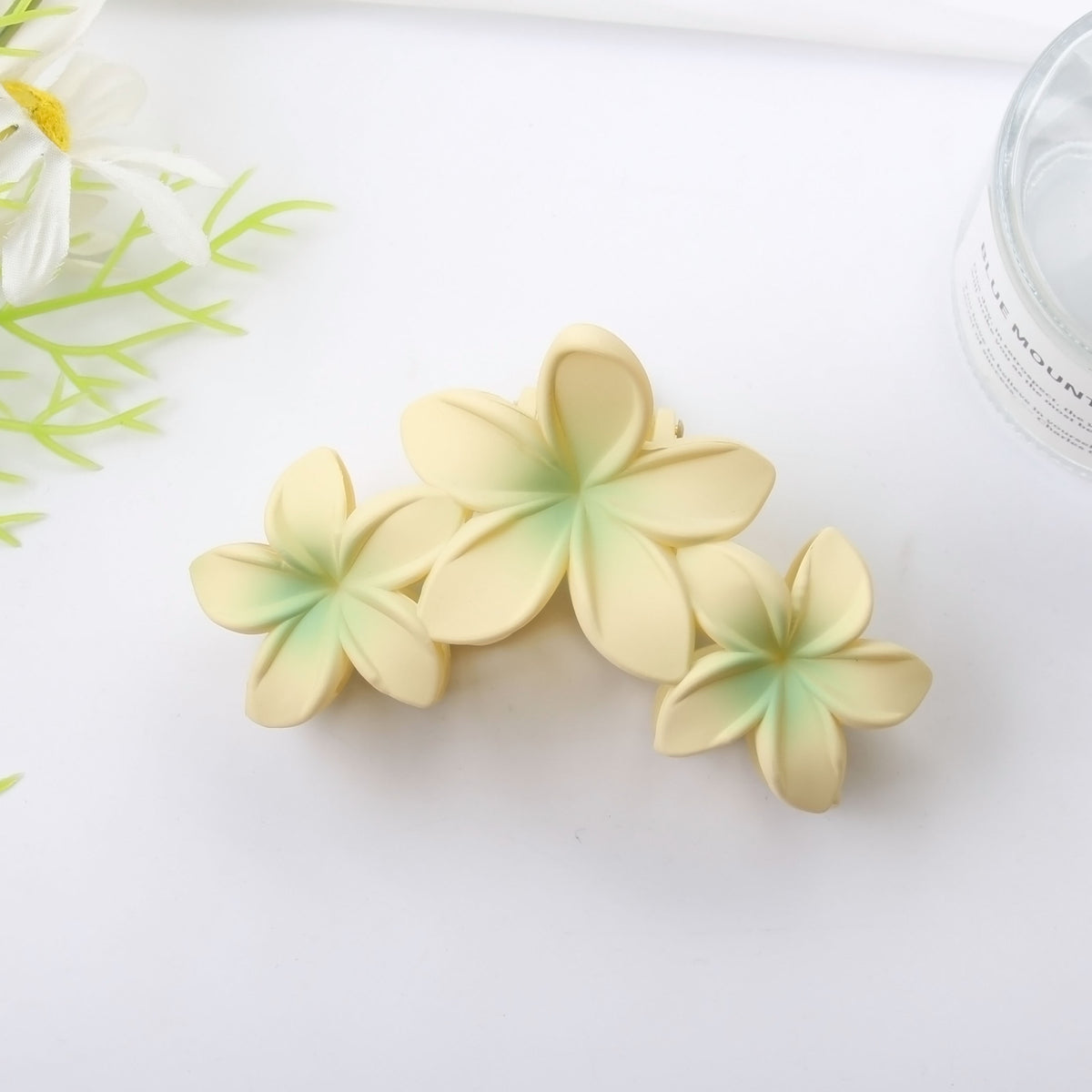 Frosted Flower Cluster Hair Claw Clip - OffWhite