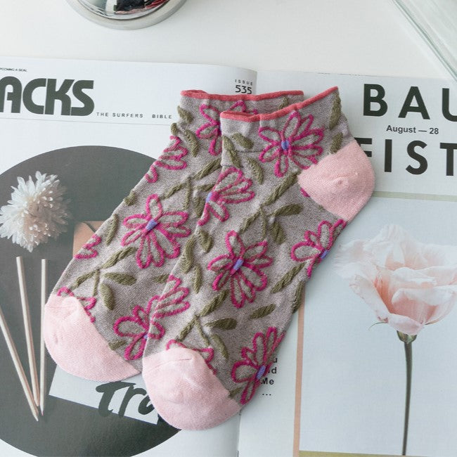 Sheer Floral Embroidered Ankle Socks - Pink