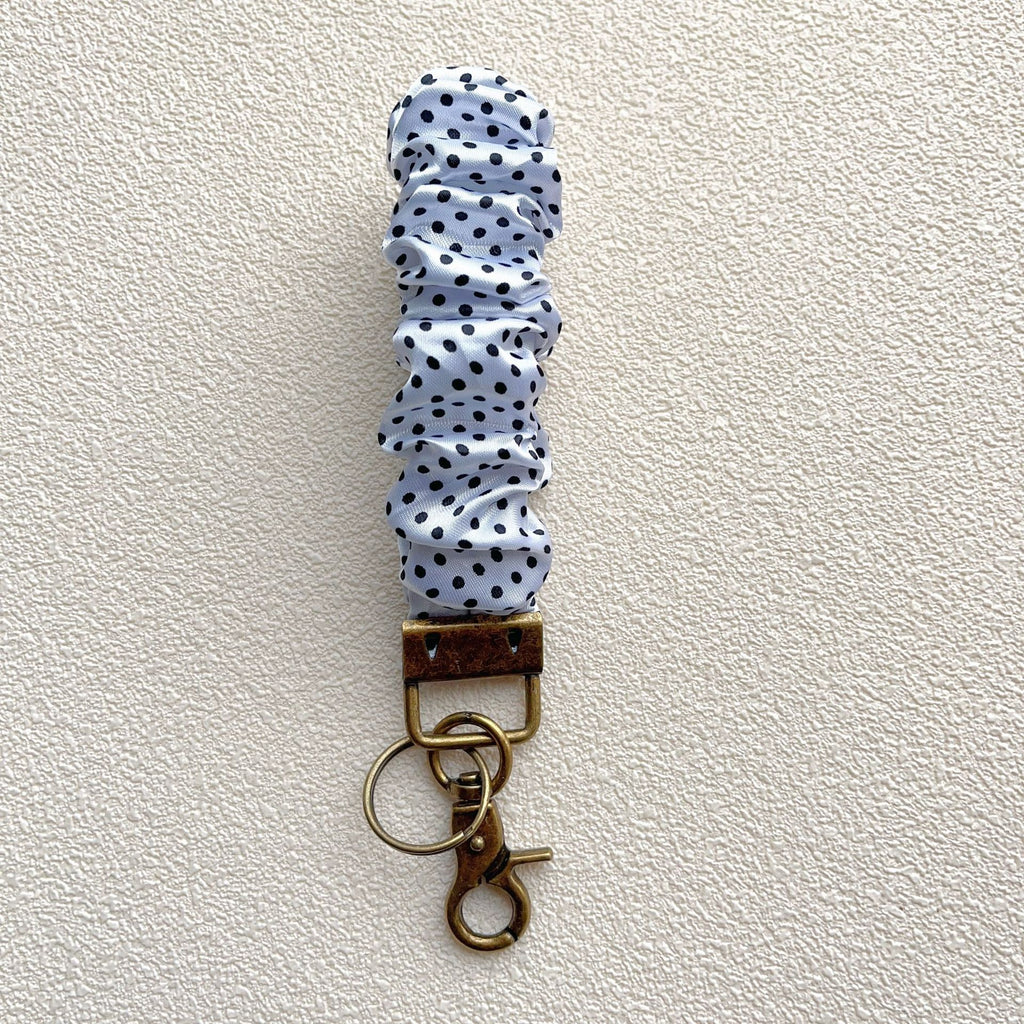 Gingham Floral Scrunchie Wristlet Keychain - Color_1
