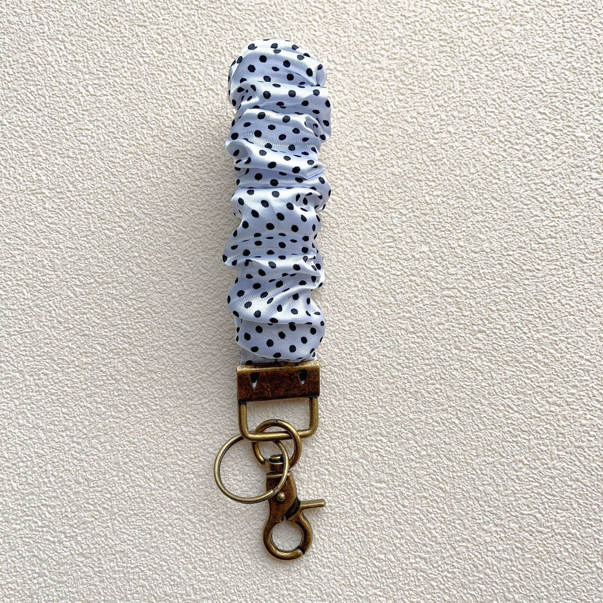 Gingham Floral Scrunchie Wristlet Keychain - Color_1