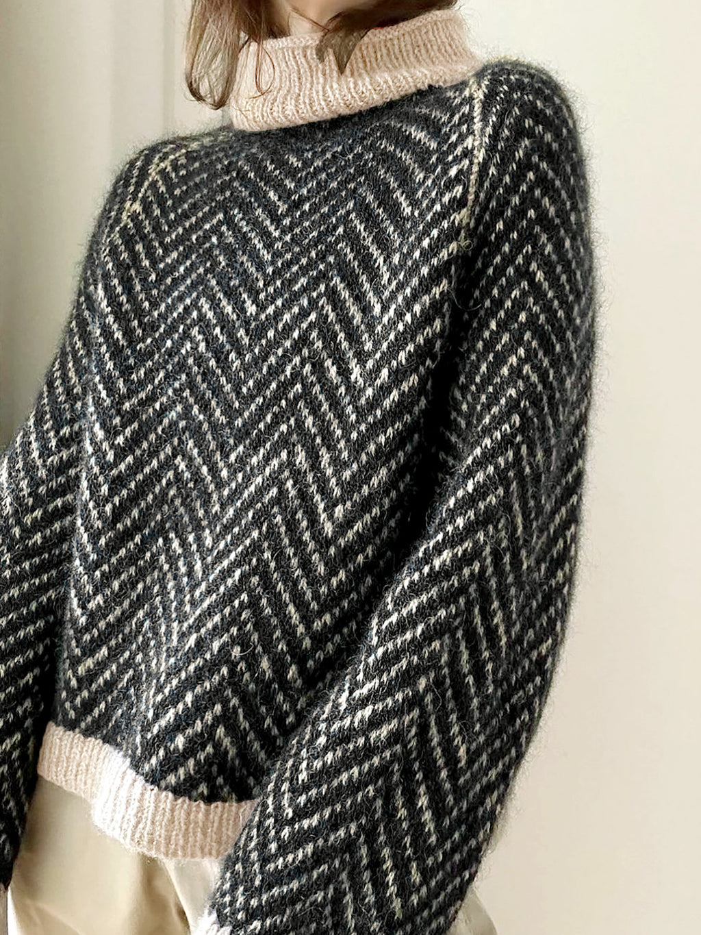 Chevron Knit Mock Neck Contrast Trim Sweater - Black