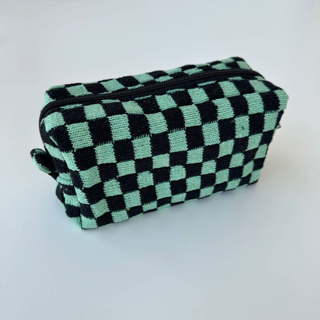 Two Tone Check Knit Makeup Pouch - green-black