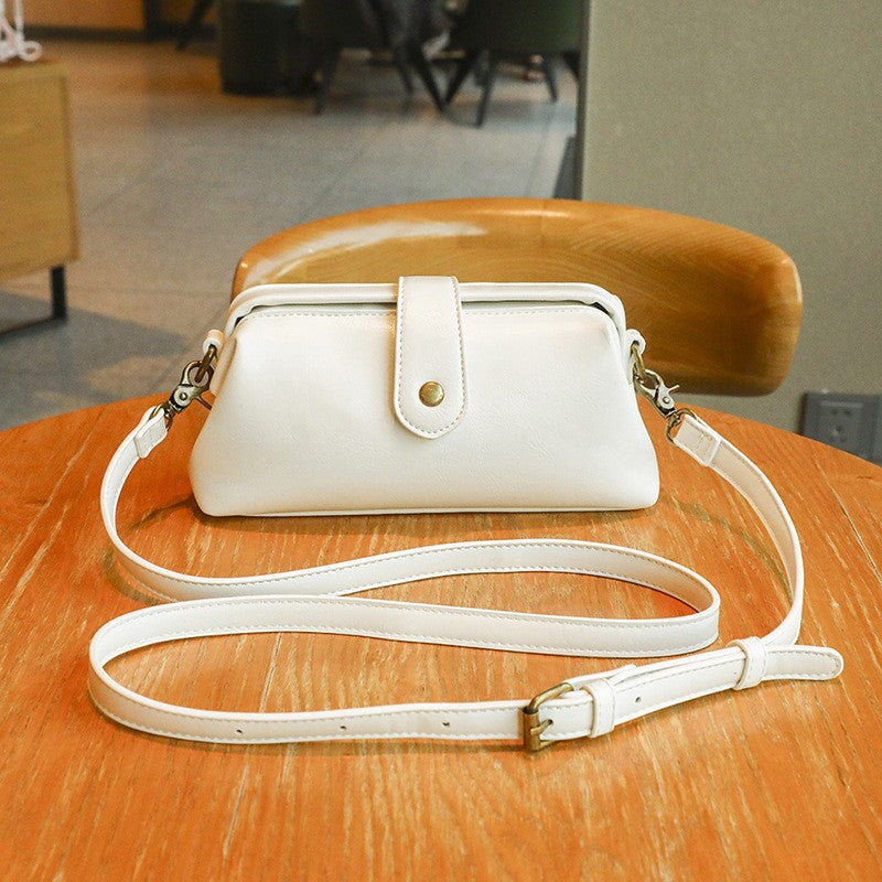 Vintage Doctor Frame Crossbody Bag - Cream