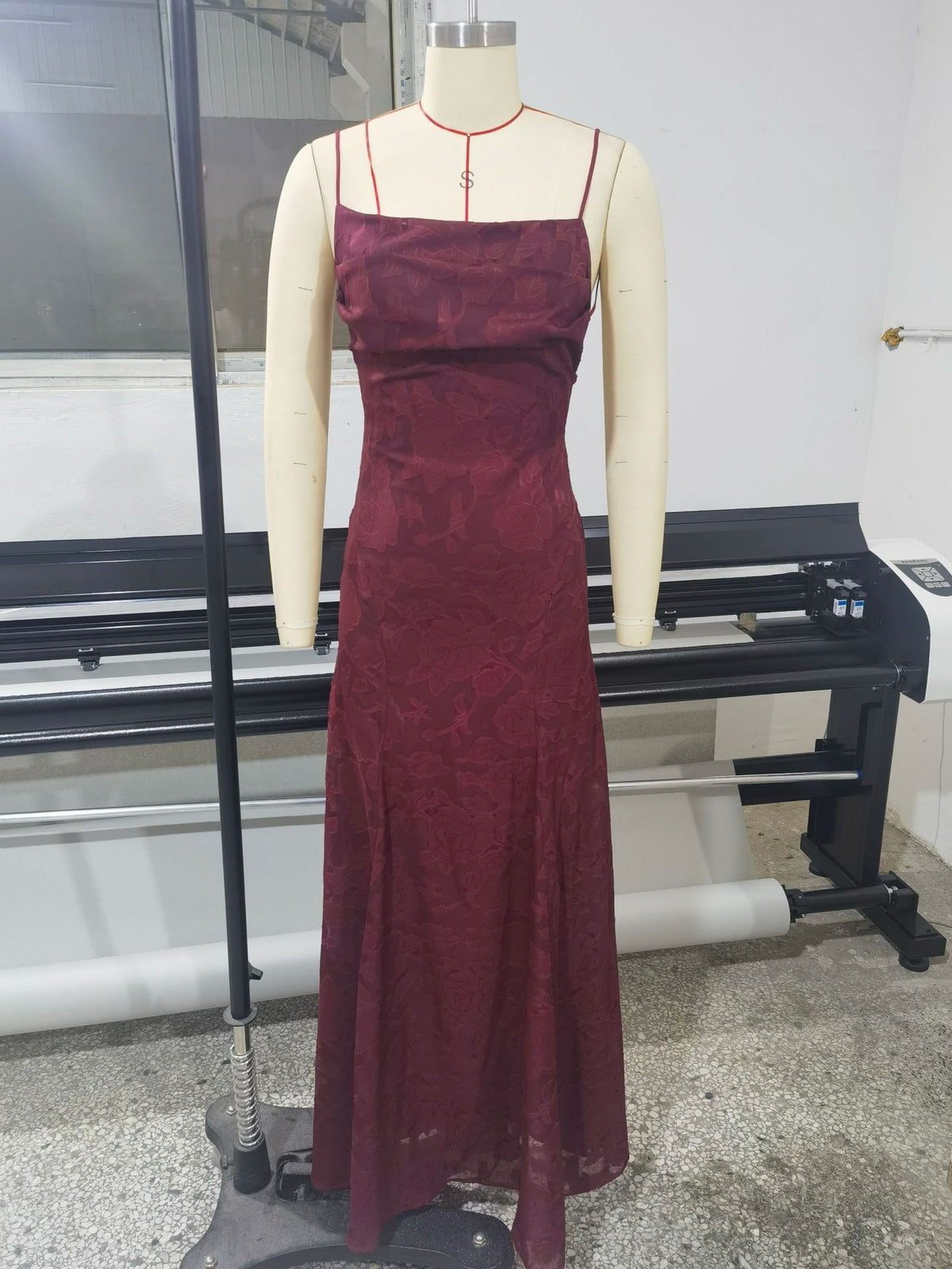 Floral Jacquard Lace Open Back Maxi Dress - Burgundy