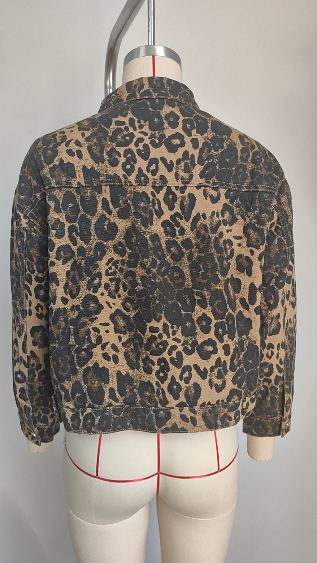 Leopard Print Cropped Denim Trucker Jacket - Leopard - 9