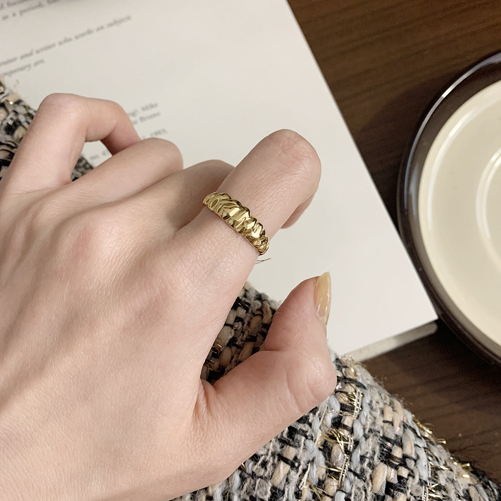 Ridged Croissant Twist Open Band Ring - Gold - 3