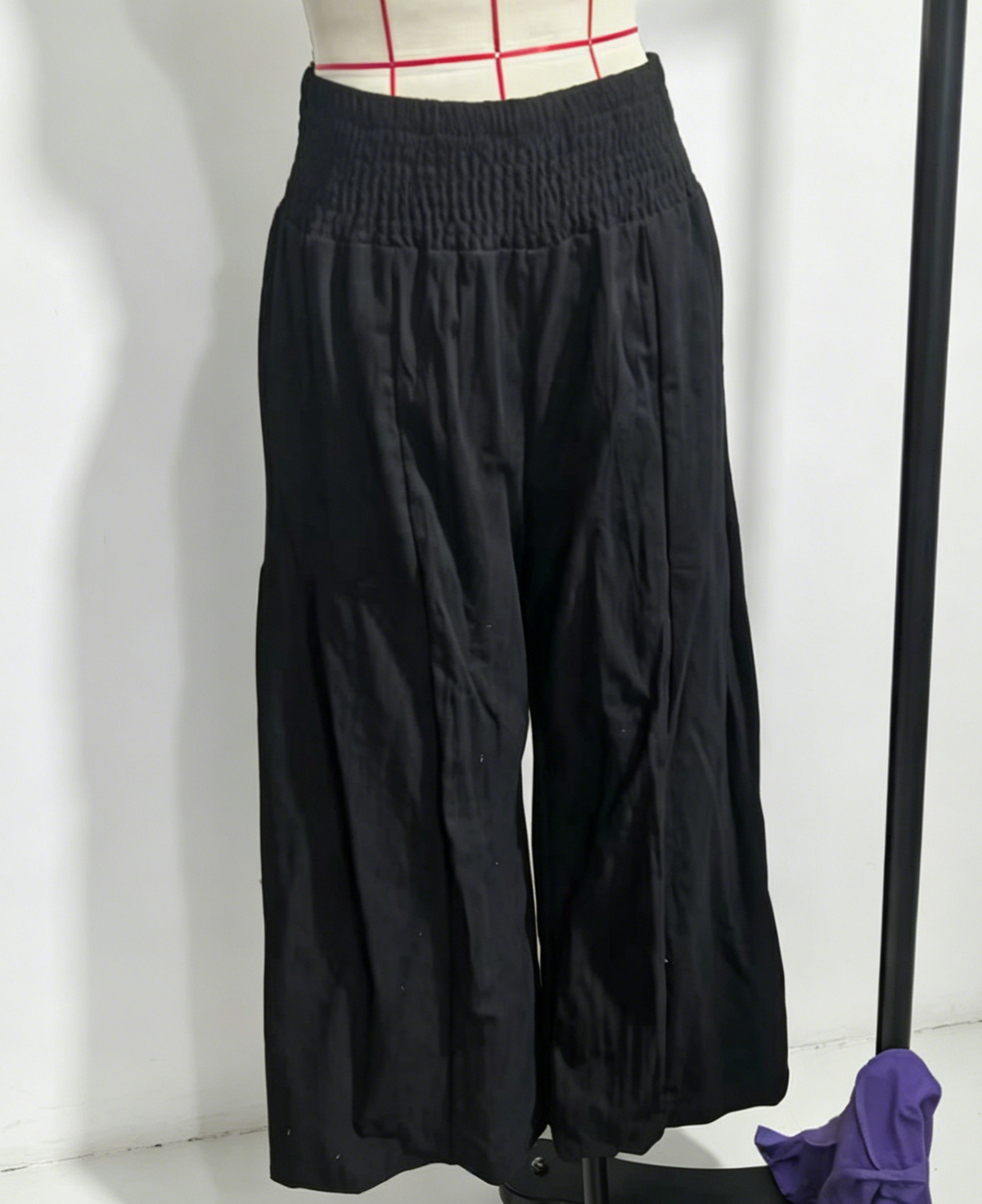 High Waist Flowy Palazzo Trousers With Pockets - Black