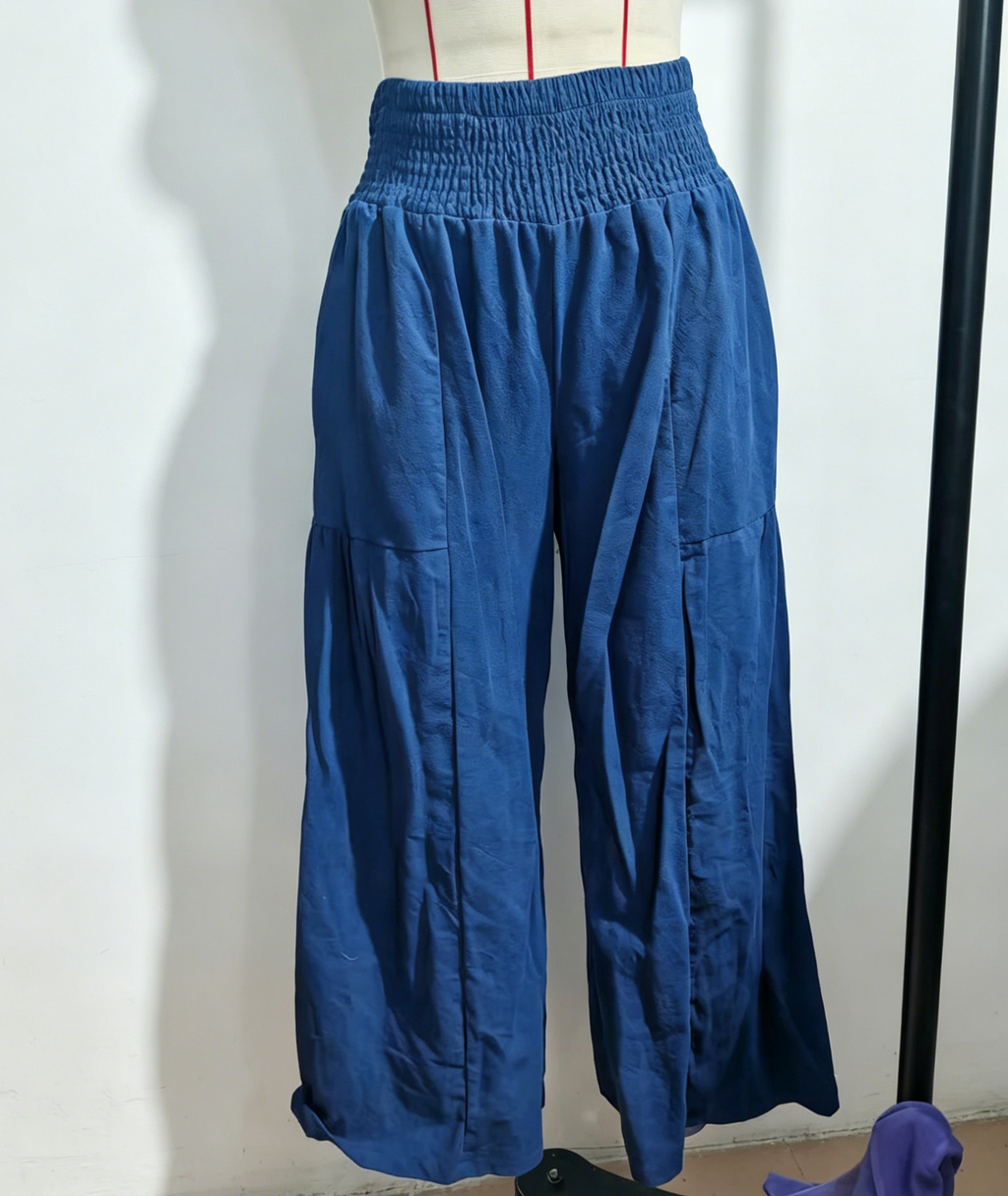 High Waist Flowy Palazzo Trousers With Pockets - NavyBlue
